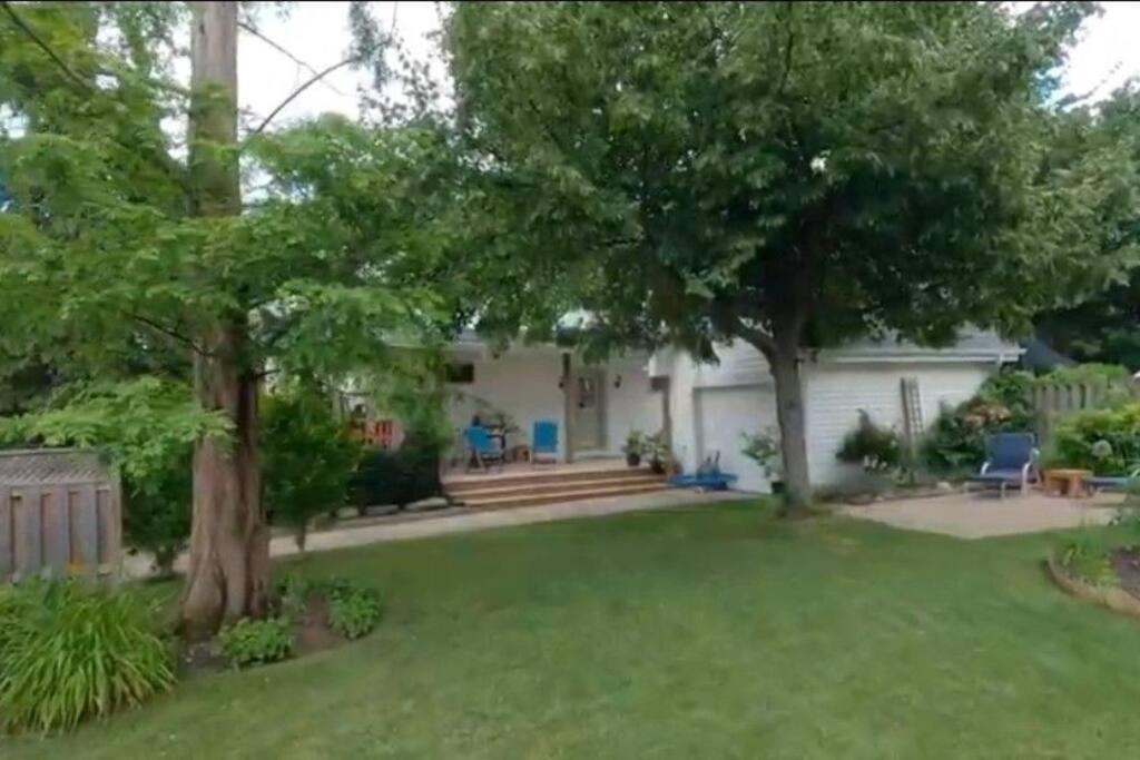 Garden 2 Storey House Cataratas do Niágara Exterior foto